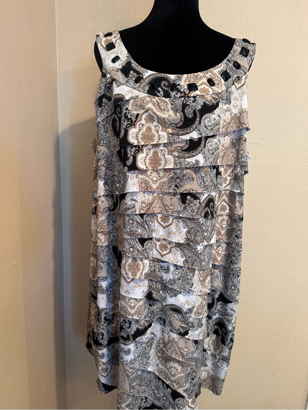 Sleeveless Paisley Tiered Midi Dress Black, White & Tan W/Black Jeweled Collar